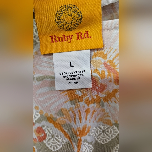 Ruby Rd Floral Top - Picture 7 of 9